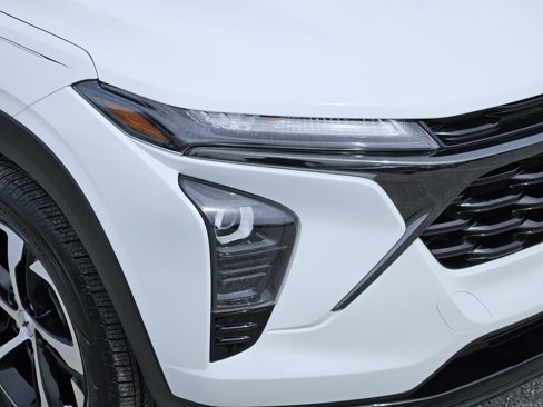 Certified 2024 Chevrolet Trax RS image 9