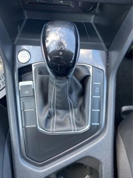 Used 2024 Volkswagen Tiguan SE image 31
