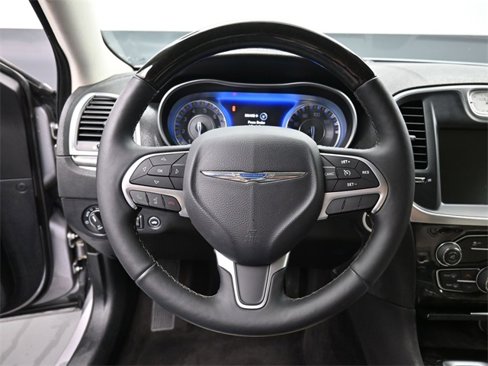Used 2016 Chrysler 300 C image 16