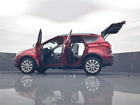 Used 2019 Ford Escape SEL image 34