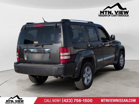 Used 2011 Jeep Liberty Limited image 4