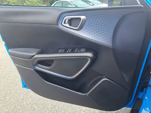 Used 2024 Kia Soul EX image 30