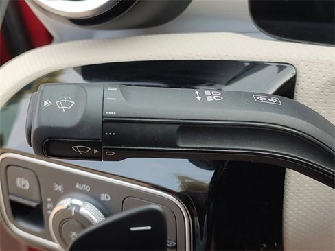Used 2021 Mercedes-Benz CLA 250 image 25