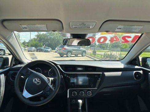Used 2017 Toyota Corolla L image 10