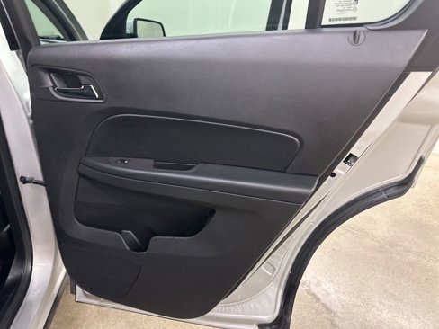 Used 2017 Chevrolet Equinox LT image 20