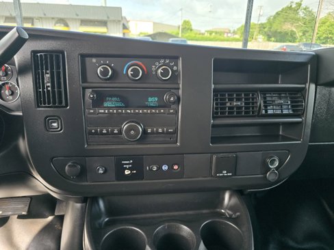 Used 2019 Chevrolet Express 3500 image 13