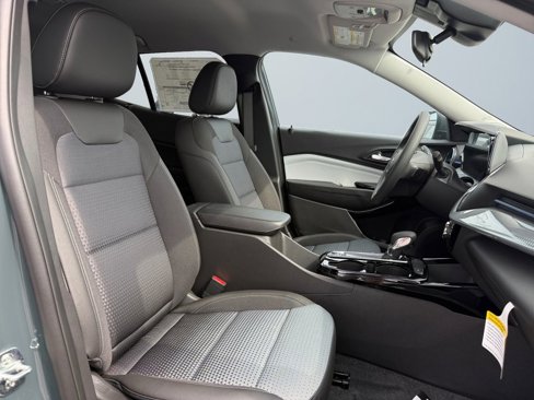 New 2025 Chevrolet Trax LT image 15