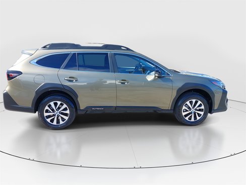 Certified 2024 Subaru Outback Premium image 8