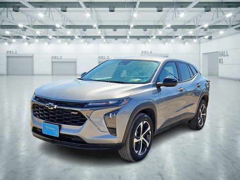 Used 2024 Chevrolet Trax RS w/ Driver Confidence Package image 1