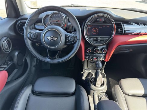 Used 2018 MINI Cooper S image 5