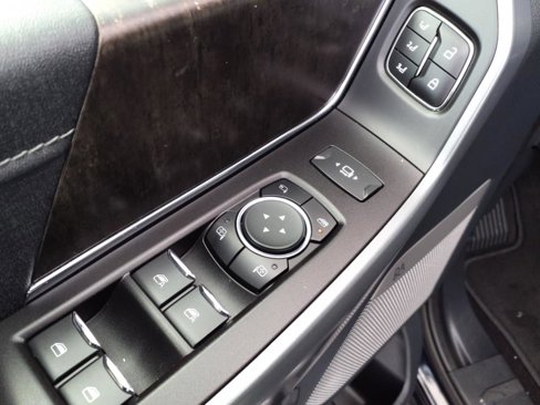 Used 2021 Ford F150 Lariat image 14