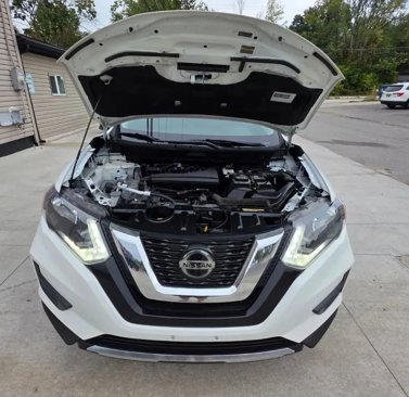 Used 2020 Nissan Rogue SV image 13