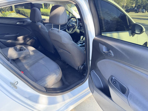 Used 2018 Chevrolet Cruze LT image 20