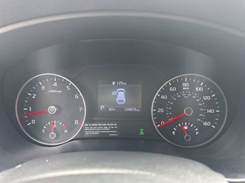 Used 2020 Kia Sportage LX image 16