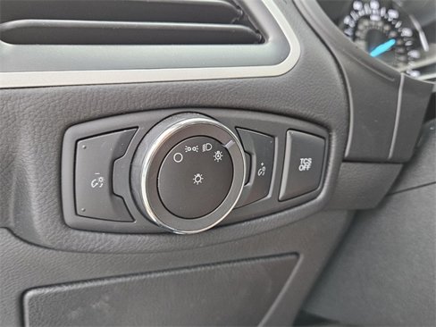 Used 2023 Ford Edge SEL image 28