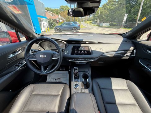 Used 2023 Cadillac XT4 Sport image 11