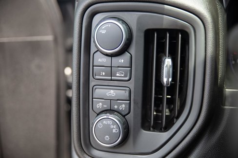 Used 2021 Chevrolet Silverado 1500 Custom image 17