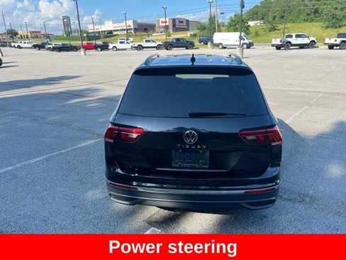 Used 2022 Volkswagen Tiguan S image 10