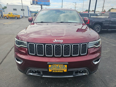Used 2018 Jeep Grand Cherokee Limited image 3