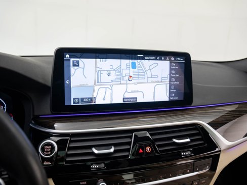 Certified 2022 BMW 530i xDrive w/ Premium Package image 24