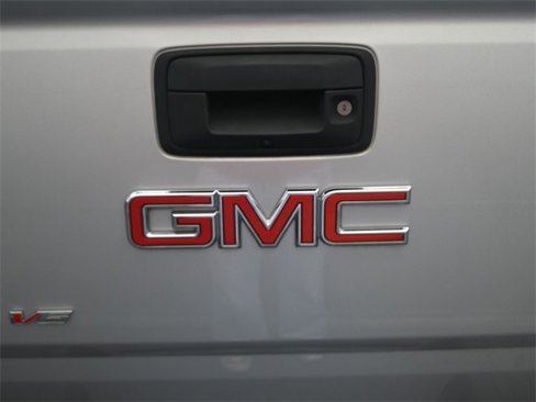 Used 2018 GMC Canyon SLE w/ SLE Convenience Package image 14