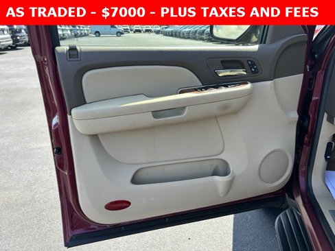 Used 2007 GMC Yukon XL SLT w/ SLT Preferred Equipment Group image 12