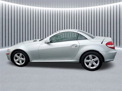 Used 2006 Mercedes-Benz SLK 280 w/ Comfort Pkg image 7