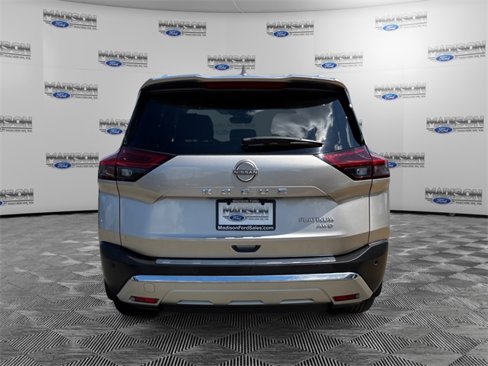 Used 2023 Nissan Rogue Platinum w/ Platinum Premium Package image 4