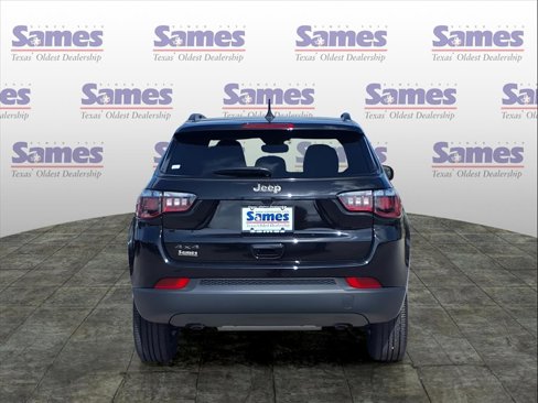 New 2025 Jeep Compass Latitude w/ Altitude Special Edition image 5