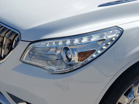 Used 2017 Buick Enclave Premium image 13