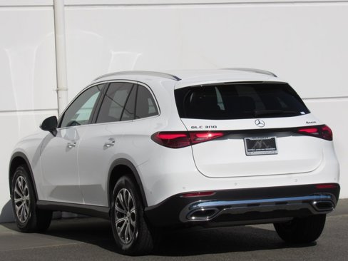 Certified 2025 Mercedes-Benz GLC 300 4MATIC image 5