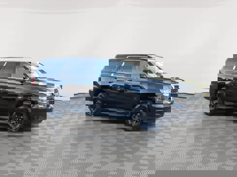 Used 2016 Chevrolet Tahoe 4WD image 2