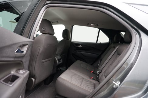 Used 2018 Chevrolet Equinox LT image 18
