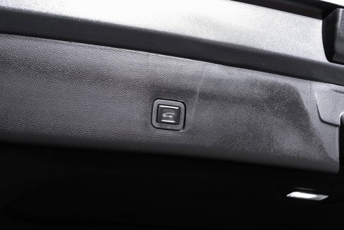 Used 2020 Chevrolet Traverse LT image 52