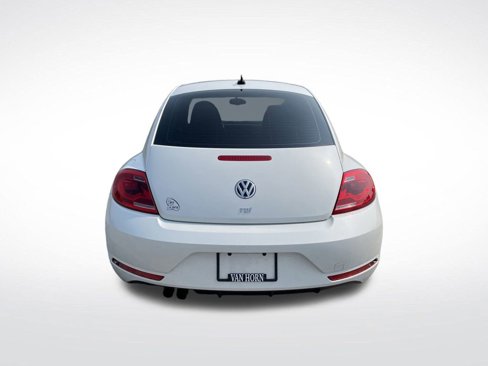 Used 2014 Volkswagen Beetle TDI image 6