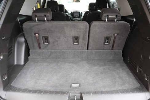 Used 2018 Chevrolet Traverse LT image 34