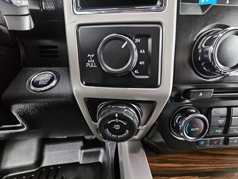 Used 2017 Ford F150 Lariat w/ Equipment Group 501A Mid image 13