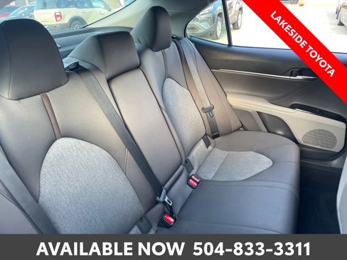 Certified 2019 Toyota Camry LE image 24