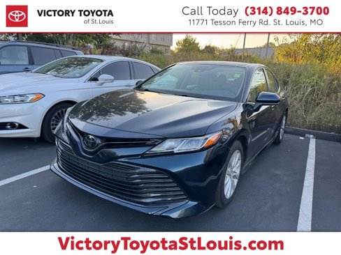Used 2019 Toyota Camry LE image 1