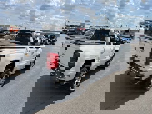 Used 2014 Chevrolet Silverado 1500 LT w/ LT Convenience Package image 19