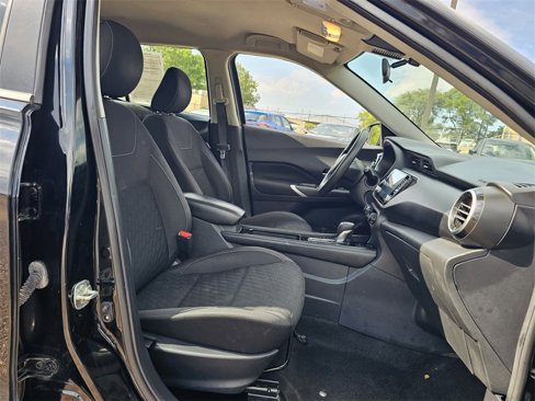 Used 2021 Nissan Kicks SV image 25