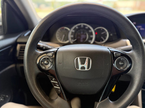 Used 2016 Honda Accord LX image 9