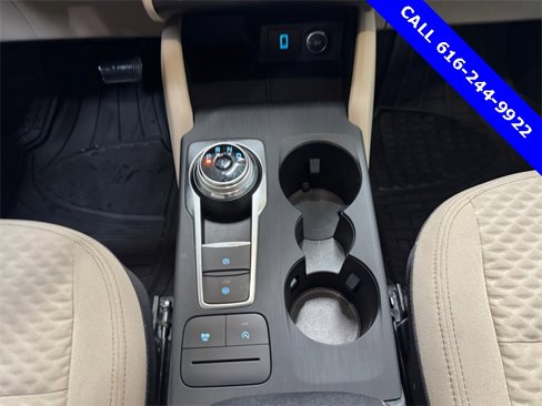 Used 2020 Ford Escape SE image 16