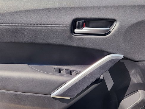 Certified 2023 Toyota Corolla Cross XLE image 23