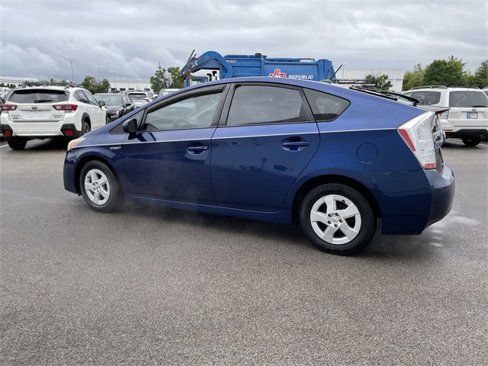 Used 2011 Toyota Prius Five image 3