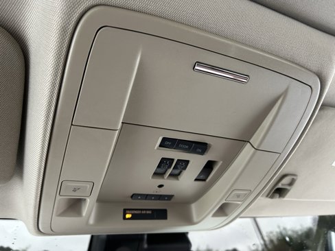 Used 2018 Chevrolet Silverado 1500 High Country image 55