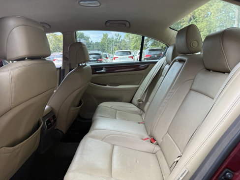 Used 2012 Hyundai Genesis 3.8 image 16