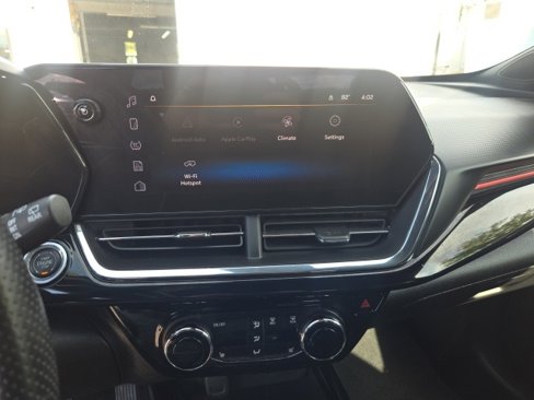 Used 2024 Chevrolet Trax RS w/ Driver Confidence Package image 7