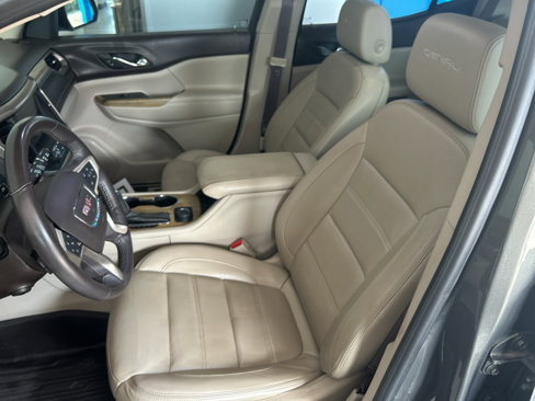 Used 2018 GMC Acadia Denali image 16