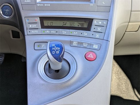Used 2015 Toyota Prius Four image 17